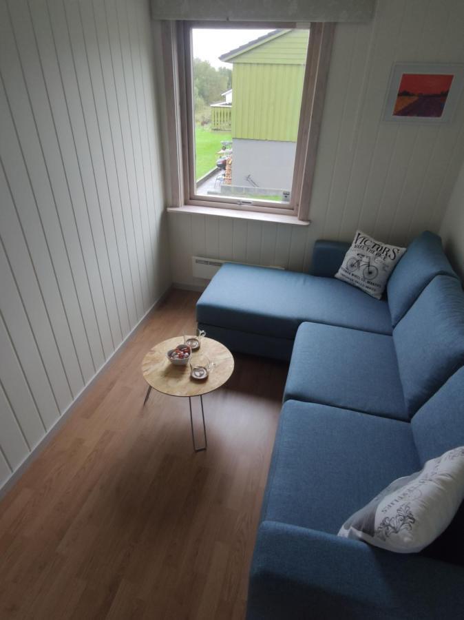 Guest Room In Private House Ålesund Buitenkant foto